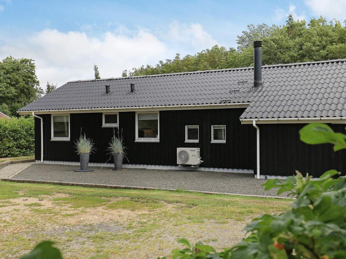 6 Person Holiday Home In Hemmet Exteriér fotografie